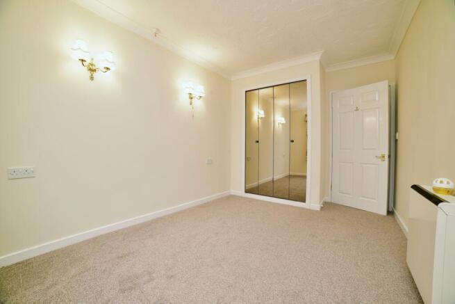 2 bed Apartment for sale Image 9