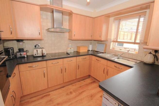 LIVING/ DINING/ KITC