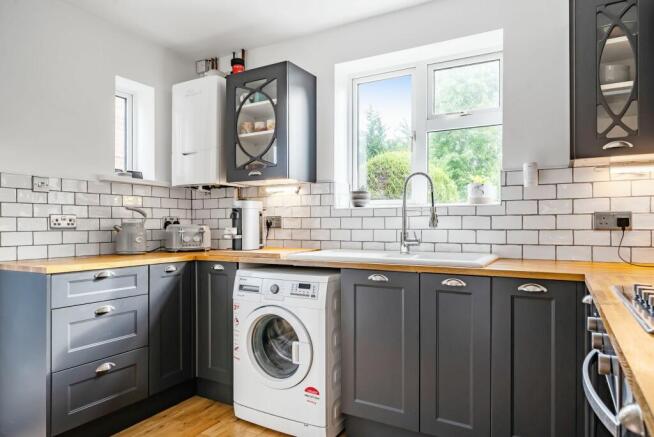 Kitchen (2)