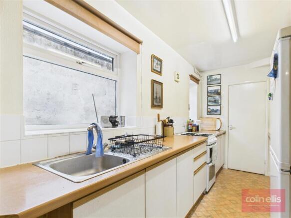 2 bed Terraced for sale Image 6