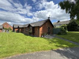37, Walnut Gardens, Kington HR5 3DN