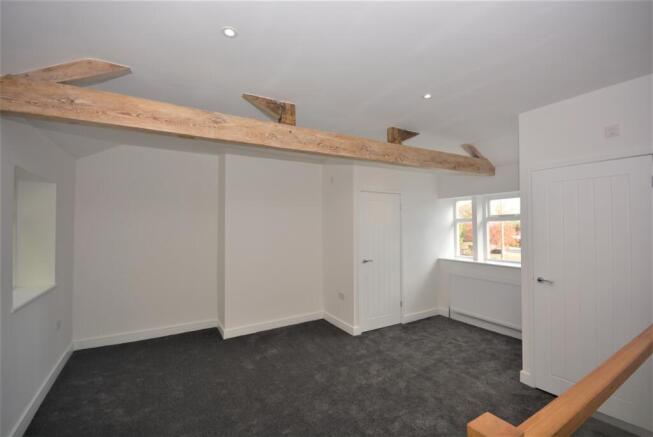 1 bed Terraced to rent Image 5