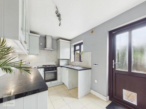 Rosebery Road, Chatham, Kent, ME4 photo 4
