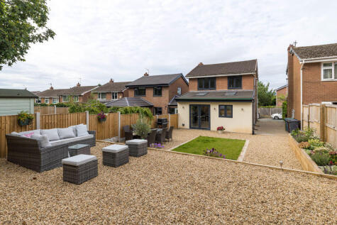 Whitehall Avenue, Appley Bridge, WN6 9JY