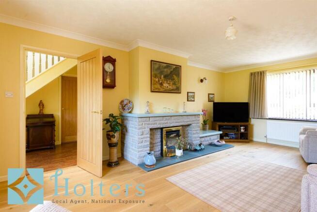 4 Irfon Close, Builth Wells-14.jpg