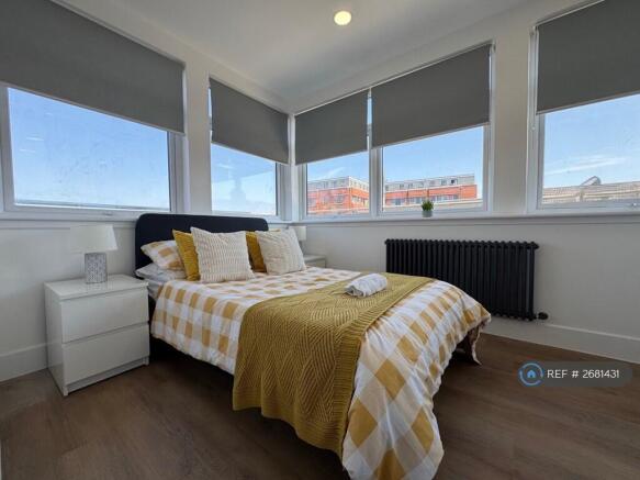 1 Bed Flat - Furnished