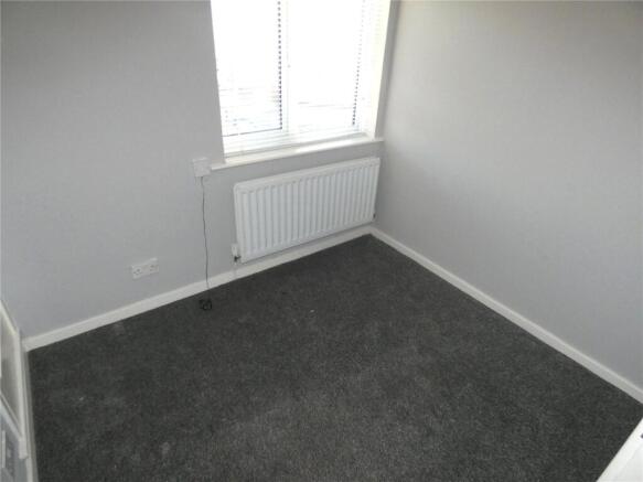 3 bed Semi-Detached to rent Image 7