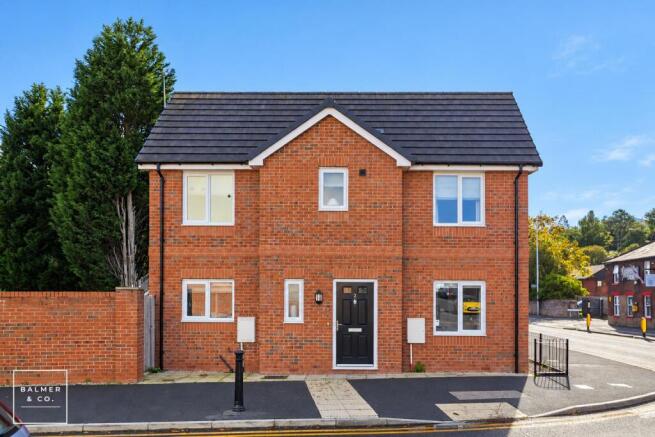 3 Bedroom Terraced in WN7 4HB