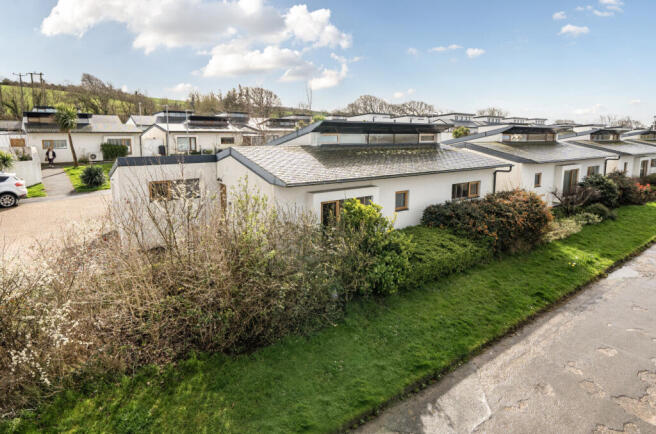 1428806-2-69b42ee...