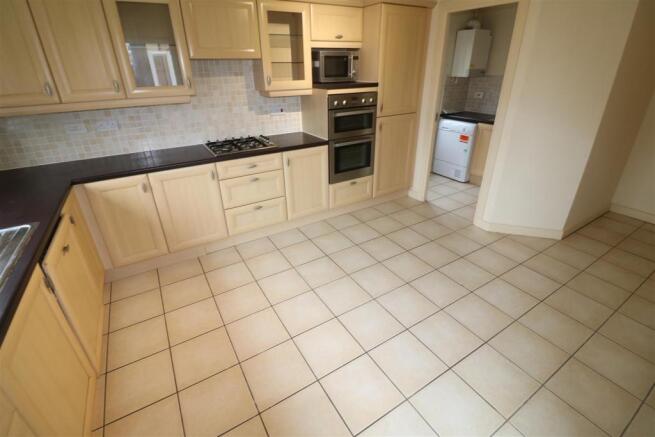 Kitchen/Breakfast Ro