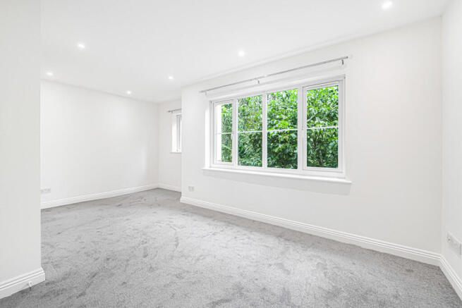 Windsor Court, Hornchurch Hill photo 4