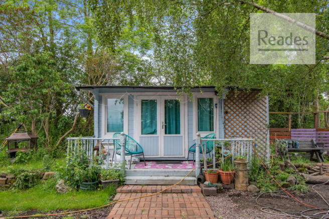 Garden room
