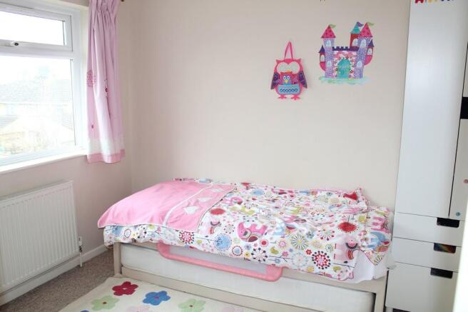 BEDROOM 2