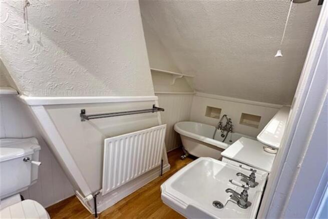 2 bed Flat for sale Image 8