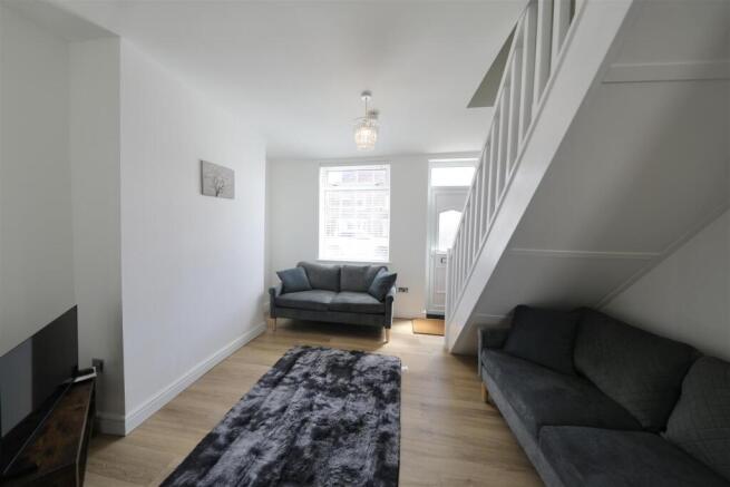 2 bed Terraced for sale Image 8
