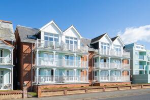 Flat 22, 23 Victory Court, Marine Parade West, Lee-on-the-solent PO13 9LN