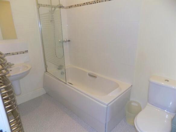 1 bed Flat to rent Image 4