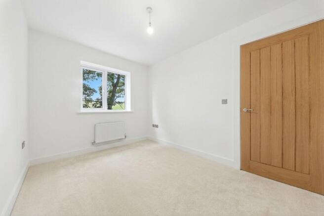 4 bed Detached for sale Image 12