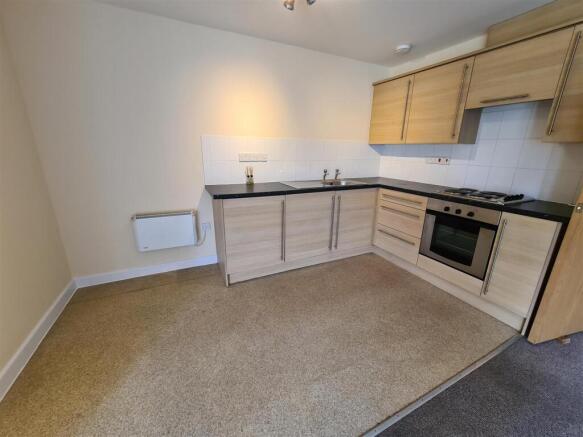 Barclay Court 7 - Kitchen.jpg