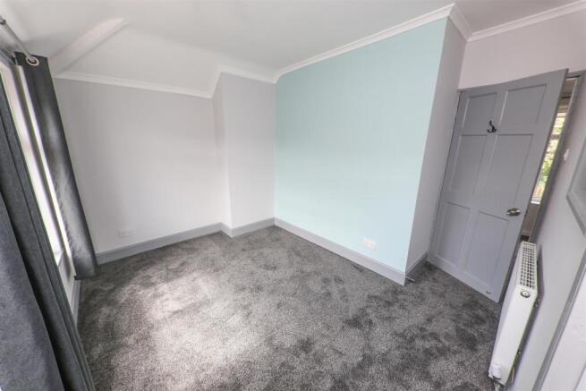 3 bed House for sale Image 10