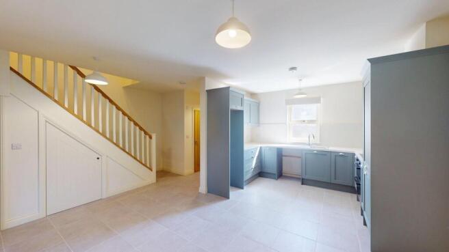 4 bed Cottage to rent Image 3
