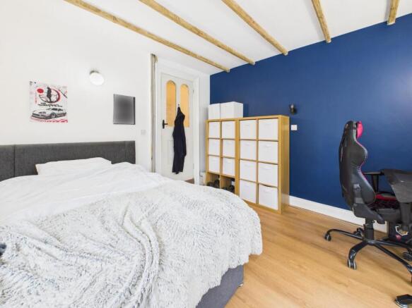 4 bed Semi-Detached for sale Image 7