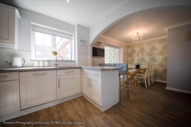 KITCHEN/DINER