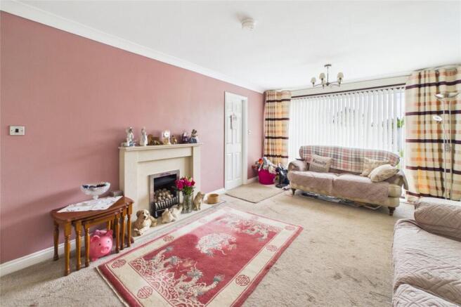 2 bed Bungalow for sale Image 3