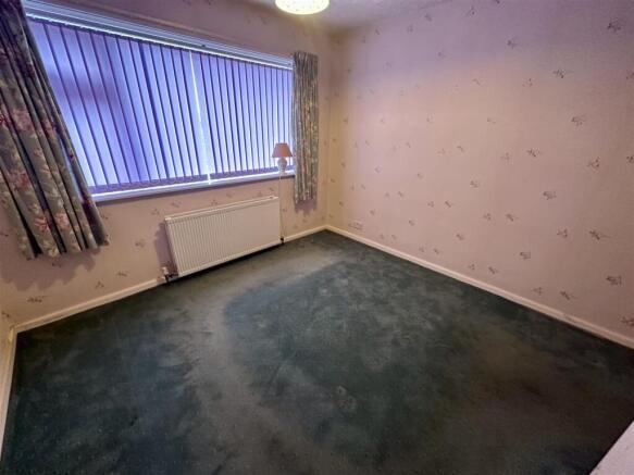 2 bed Semi-Detached Bungalow for sale Image 11