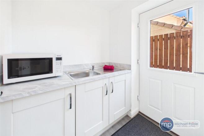 5 bed Detached for sale Image 6