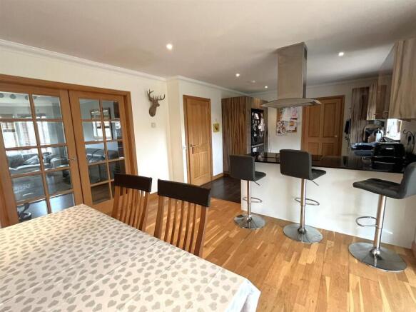 DINING KITCHEN