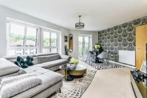 13, 89 Corner House, Godstone Road, Caterham CR3 6RE