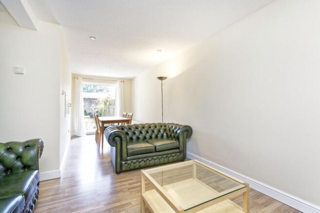 Lounge /Dining room
