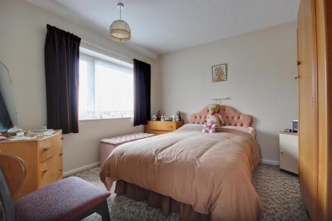 2 bed Semi-Detached for sale Image 7