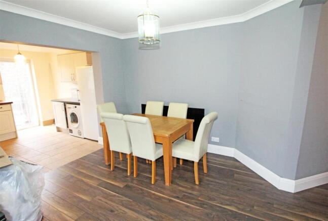 IMG_6516 dine kit.jpg