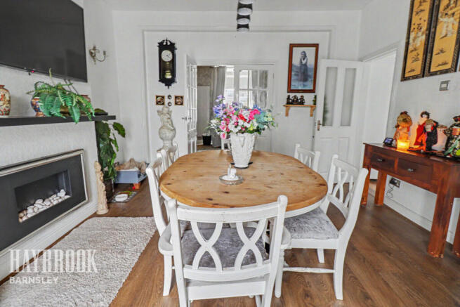 3 bed Semi-Detached for sale Image 7