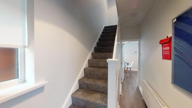 1 bed House of Multiple Occupation to rent Image 5