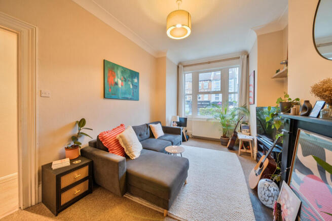 1395246-10-695f83...