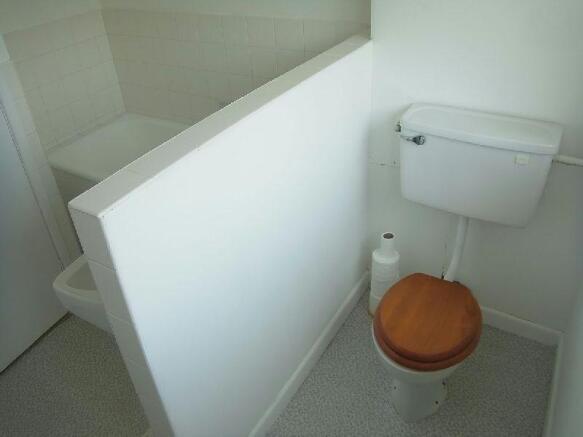 DEL-CAP (bathroom)