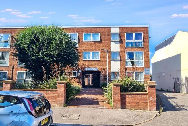 Flat 30, Highland Court, 87 Gordon Road, South Woodford, London, E18 1RE
