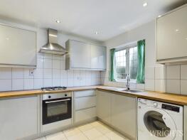 69, Brixham Close, Stevenage SG1 2SA