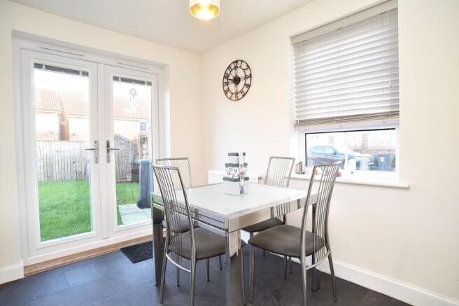 3 bed House for sale Image 4