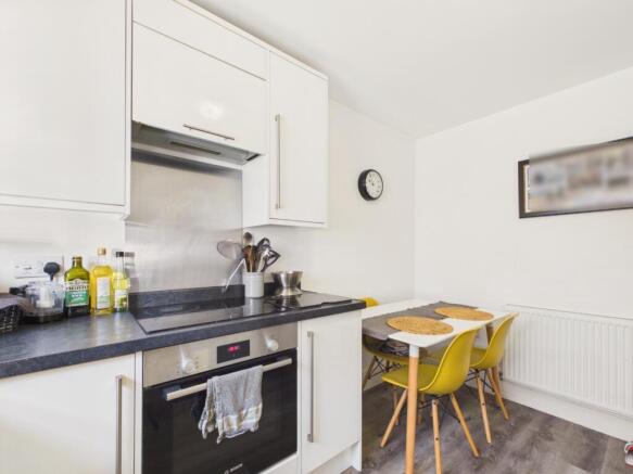 3 bed Terraced for sale Image 5