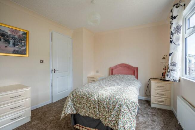 2 bed Park Home for sale Image 9