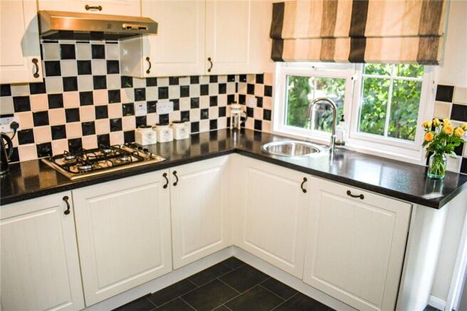 2 bed Bungalow for sale Image 7