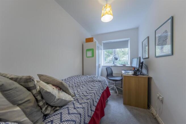 9 Saner Drive-022.JPG