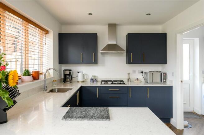 4 bed Detached for sale Image 7