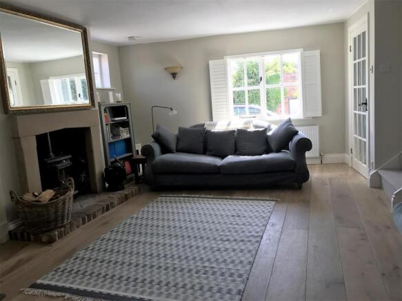Living Room 2.JPG
