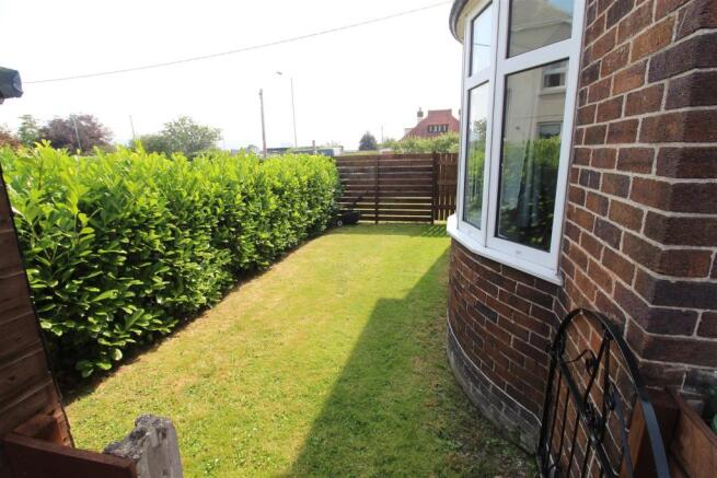 Side Garden.JPG