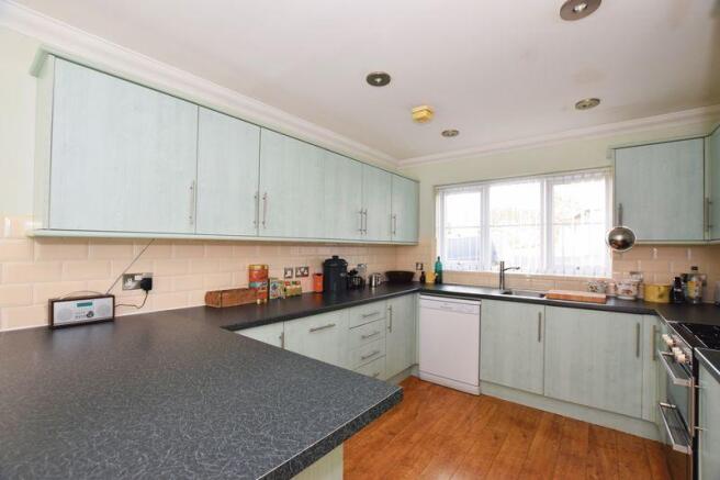 Kitchen/Breakf...